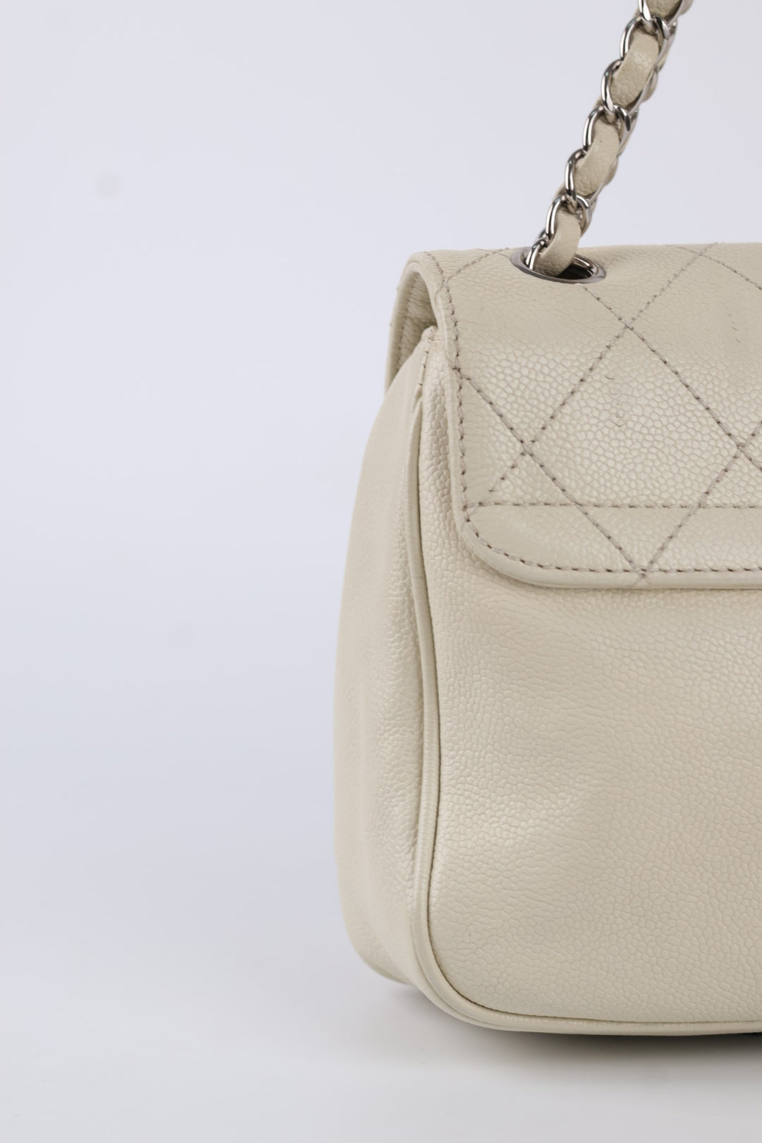 Chanel Reissue a Tracolla Caviar