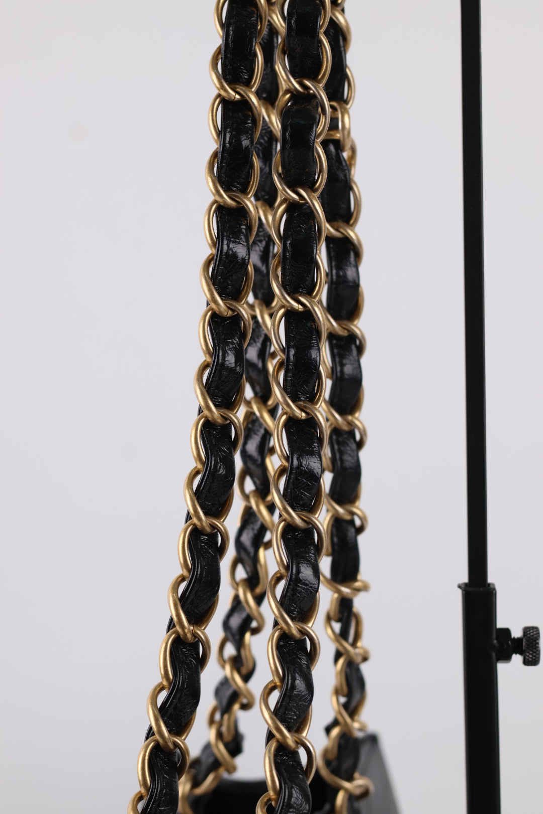 Chanel Maxi Shopping in Pelle