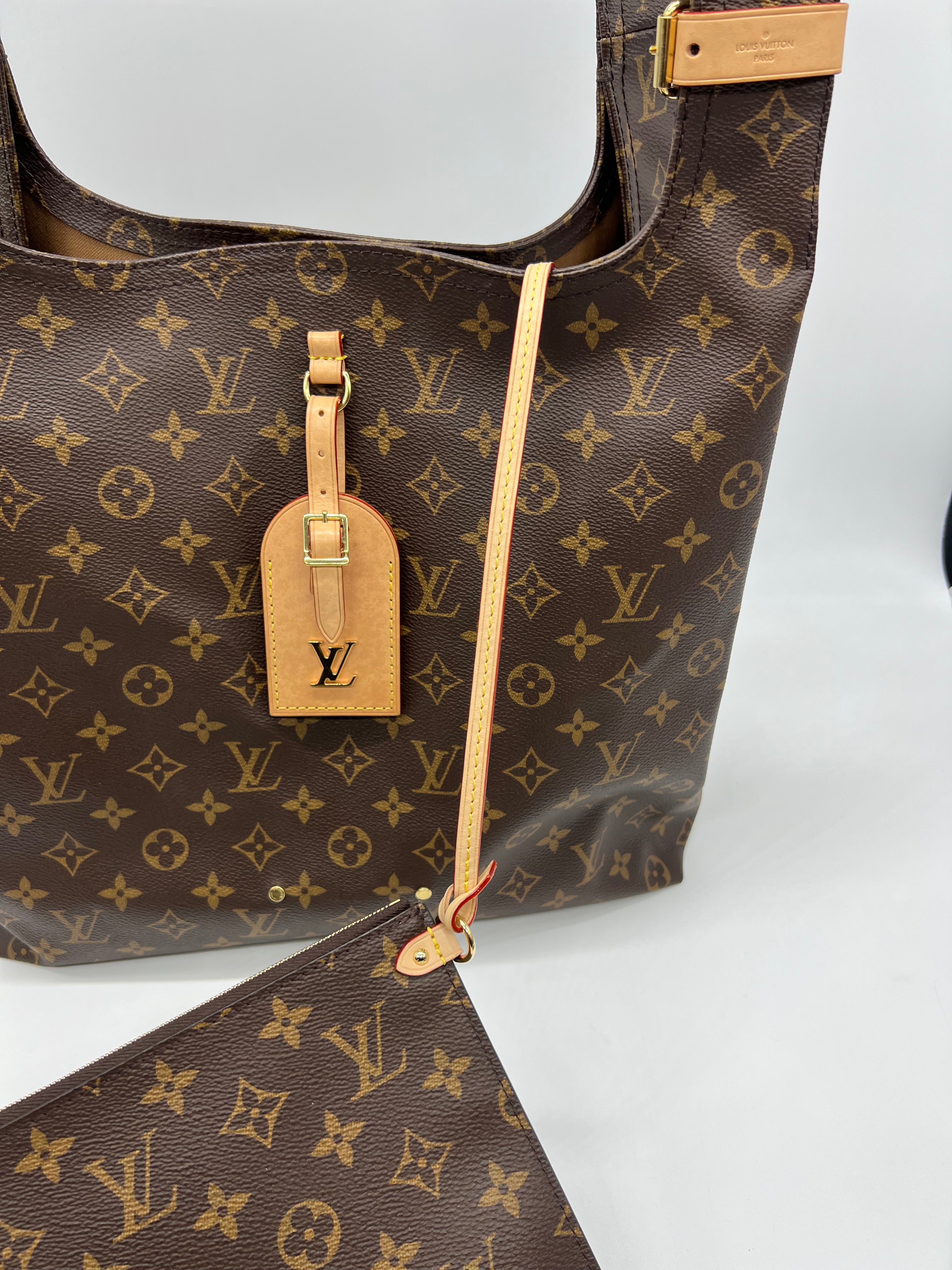 Louis Vuitton Atlantis GM Monogram