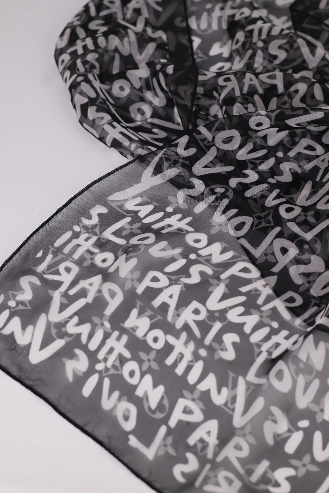 Louis Vuitton Foulard Stephen Sprouse