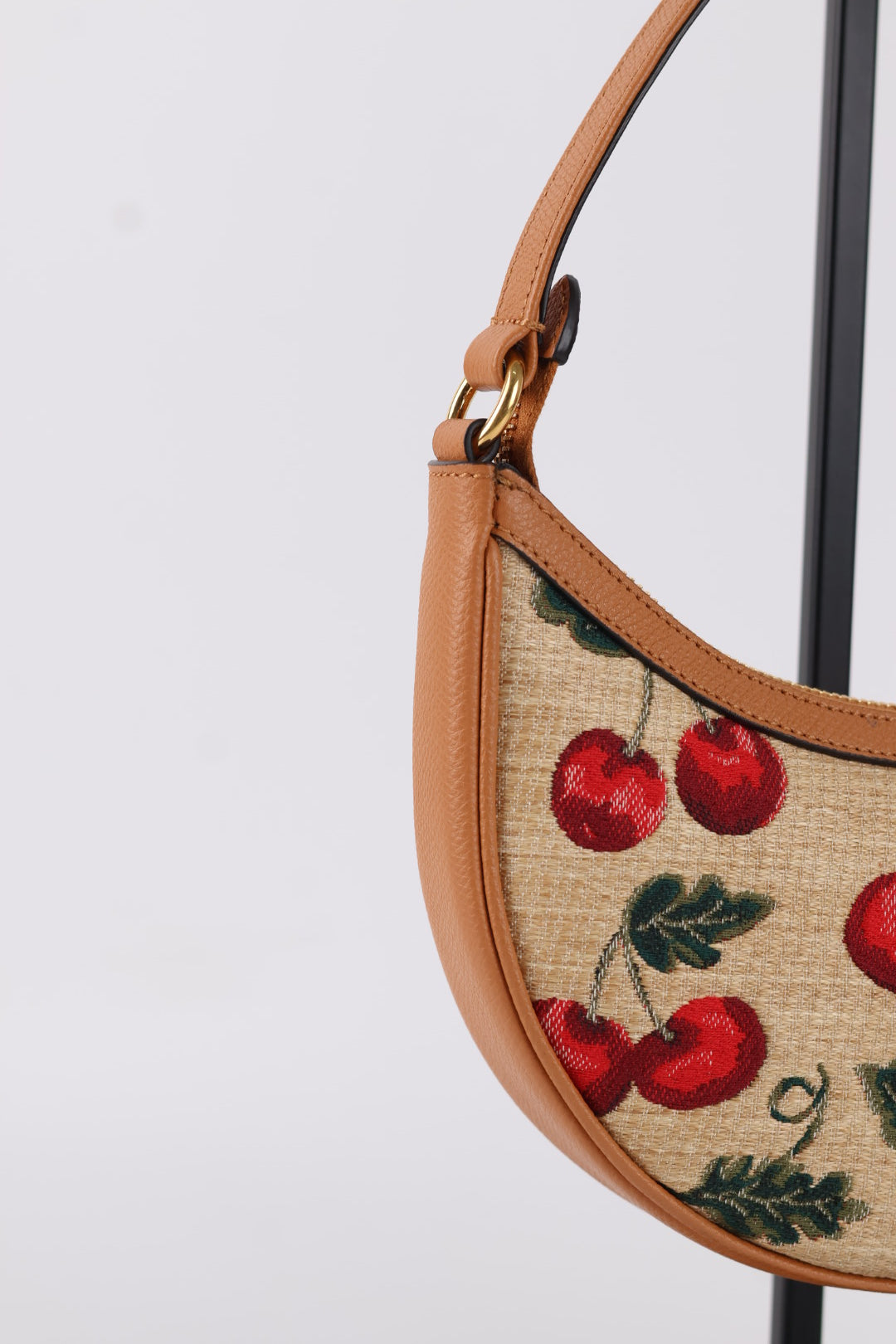 Valentino Hobo Bag con Ciliegie