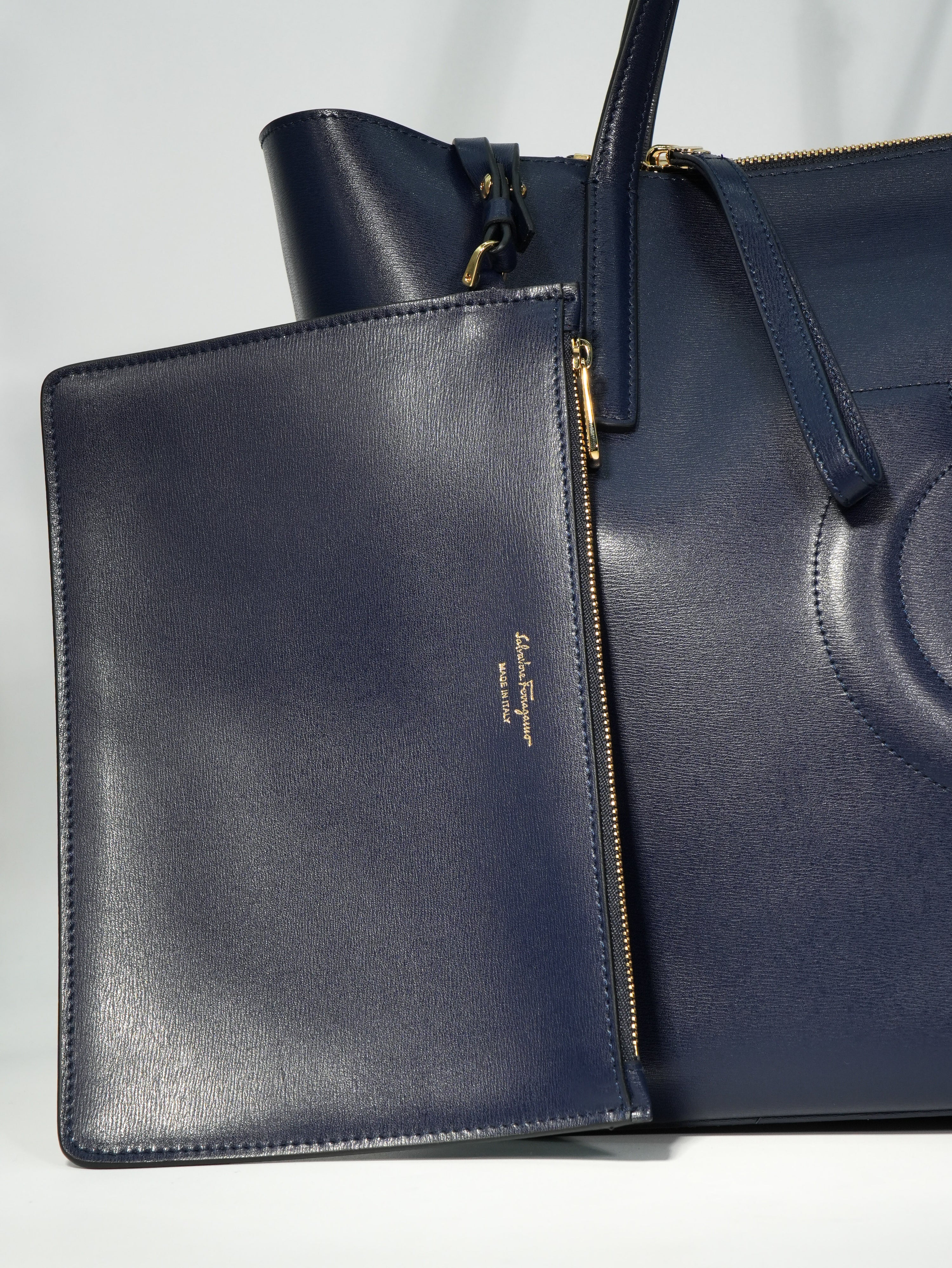 Ferragamo City Tote in Pelle