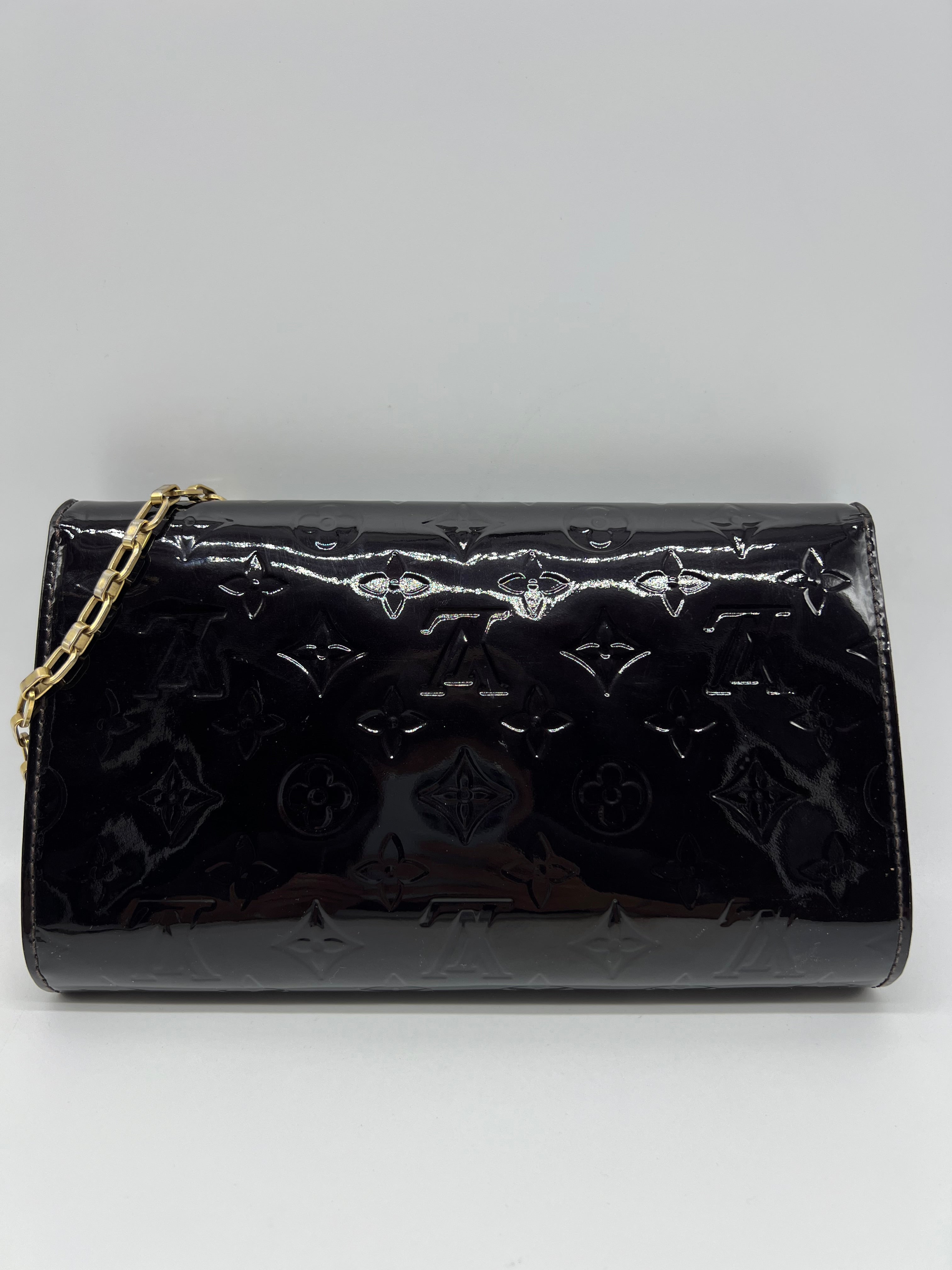 Louis Vuitton Pochette Ana Chain Vernis