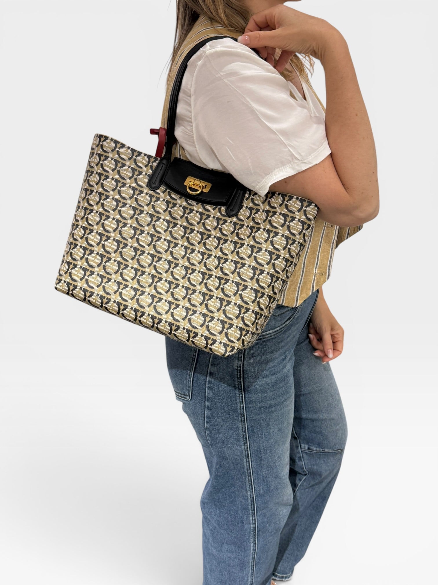 Ferragamo Tote Gancini