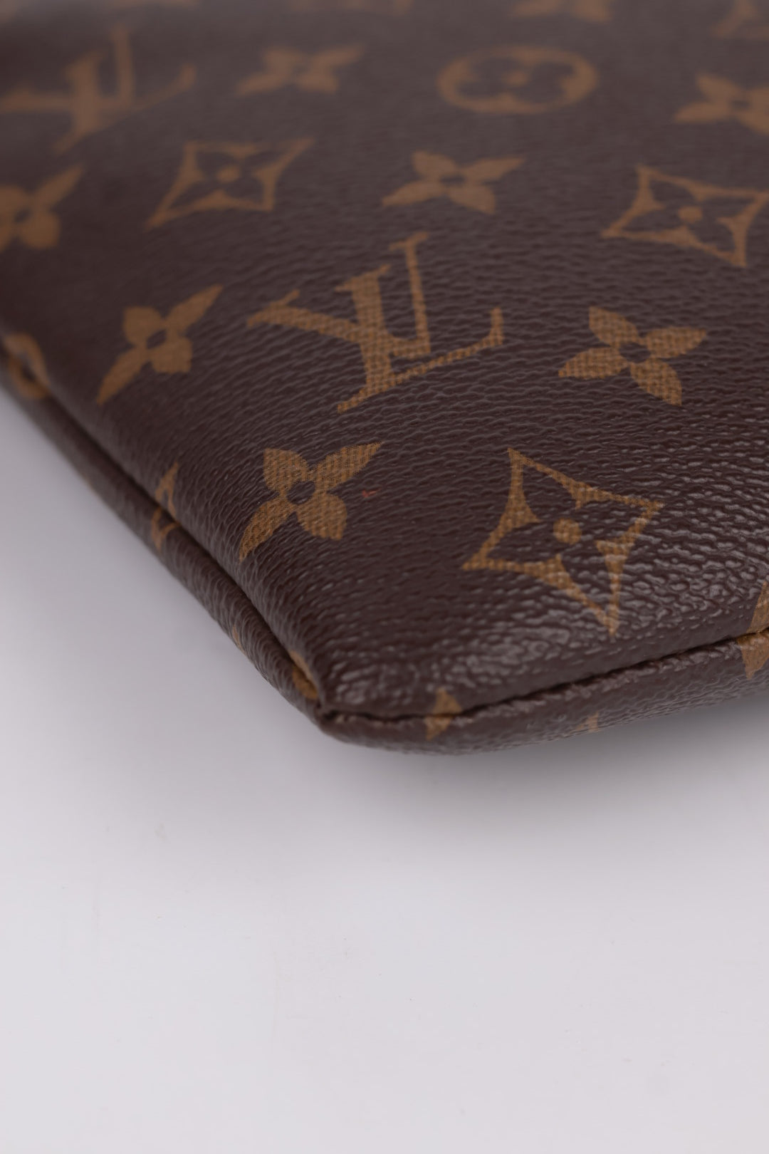 Louis Vuitton Daily Pouch Monogram