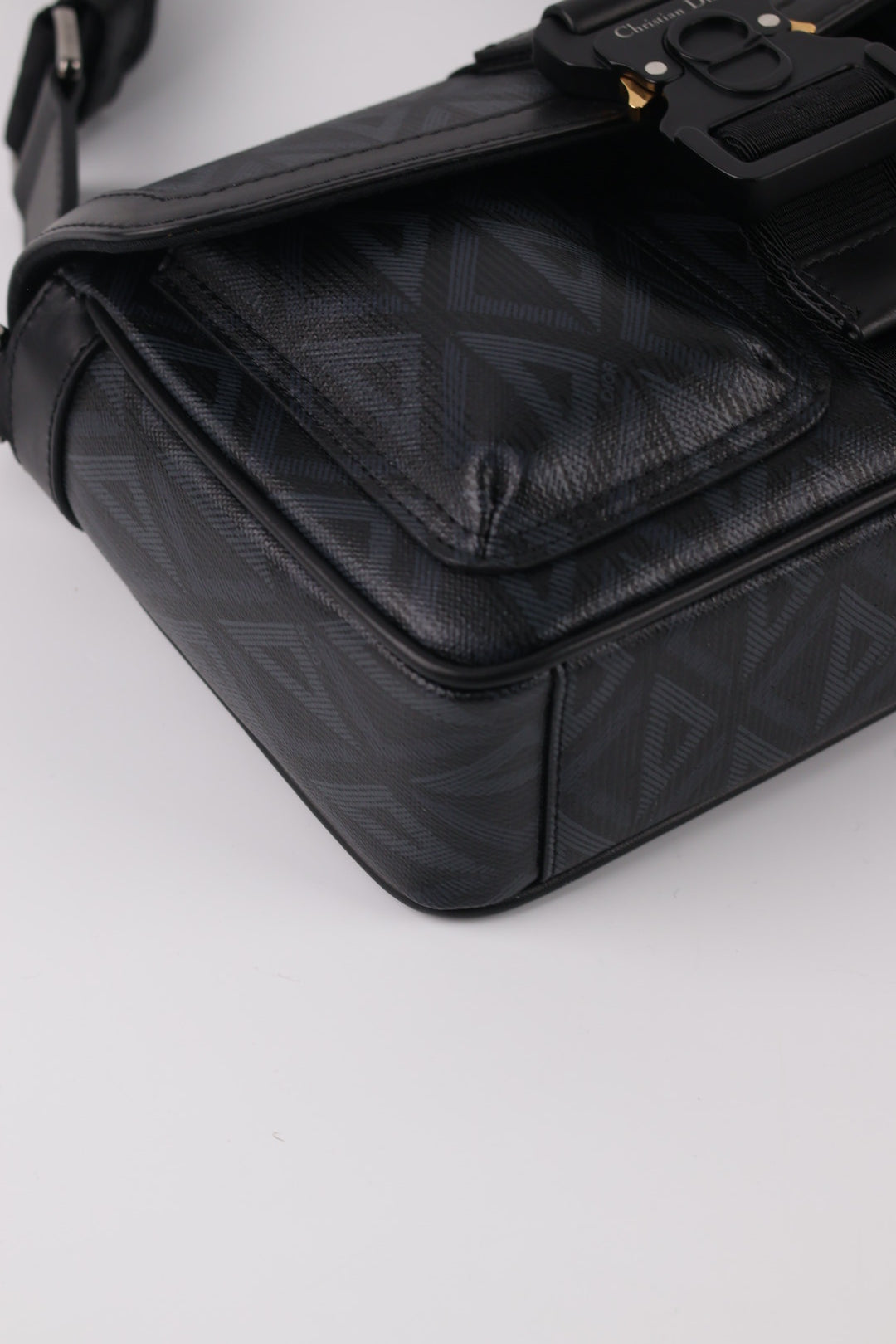 Dior Messenger Hit the Road Diamond