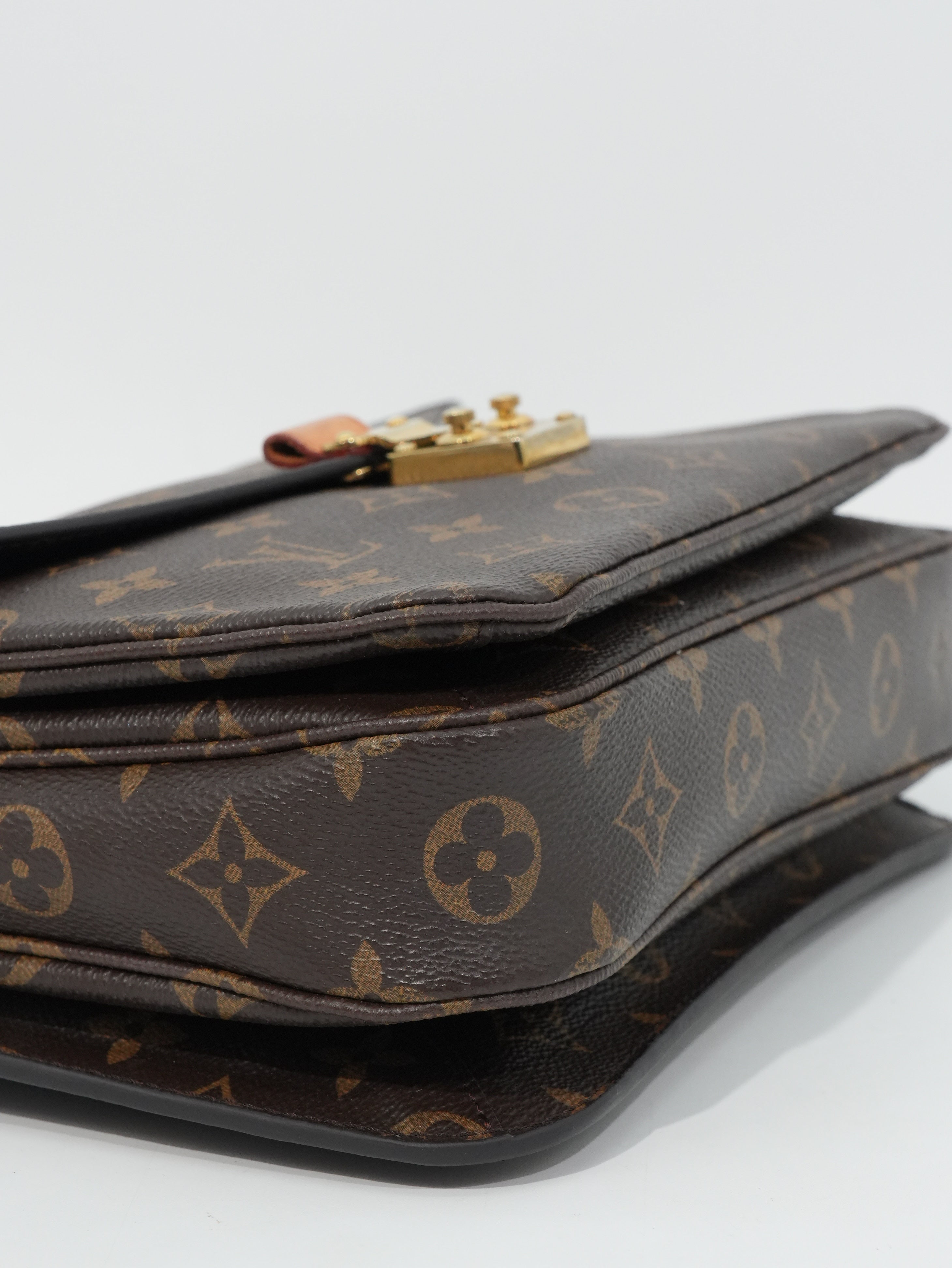 Louis Vuitton Métis Monogram