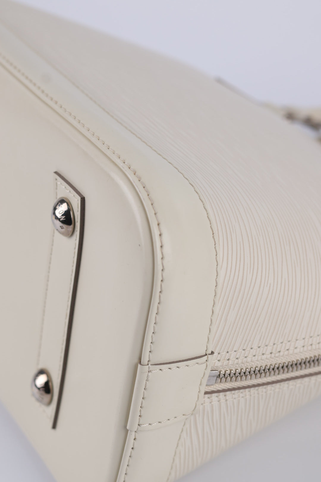 Louis Vuitton Alma in pelle Epi