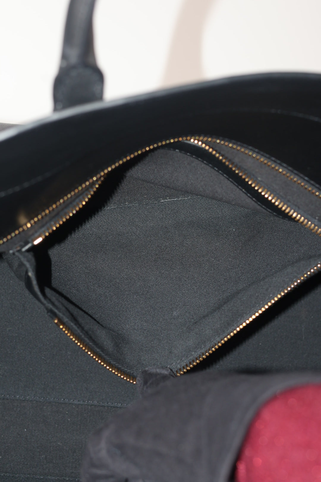 Valentino V Tote in Pelle