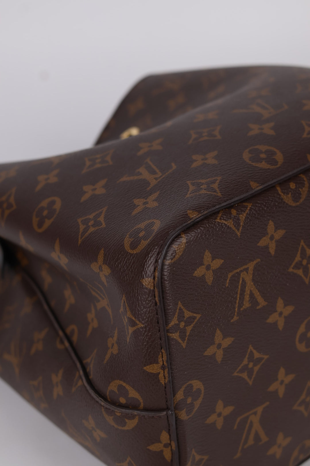 Louis Vuitton Neo Noé MM Monogram