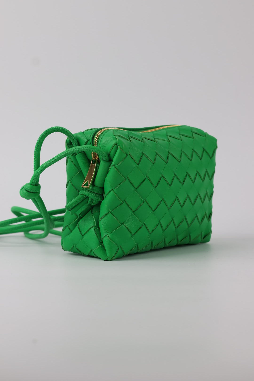 Bottega Veneta Loop in Pelle