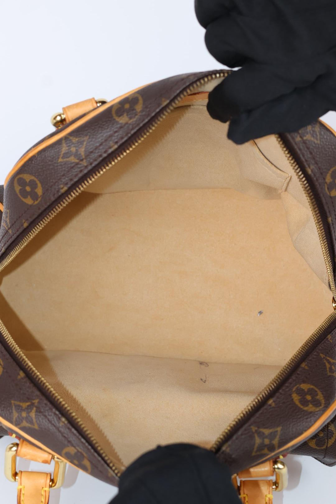 Louis Vuitton Manhattan Monogram