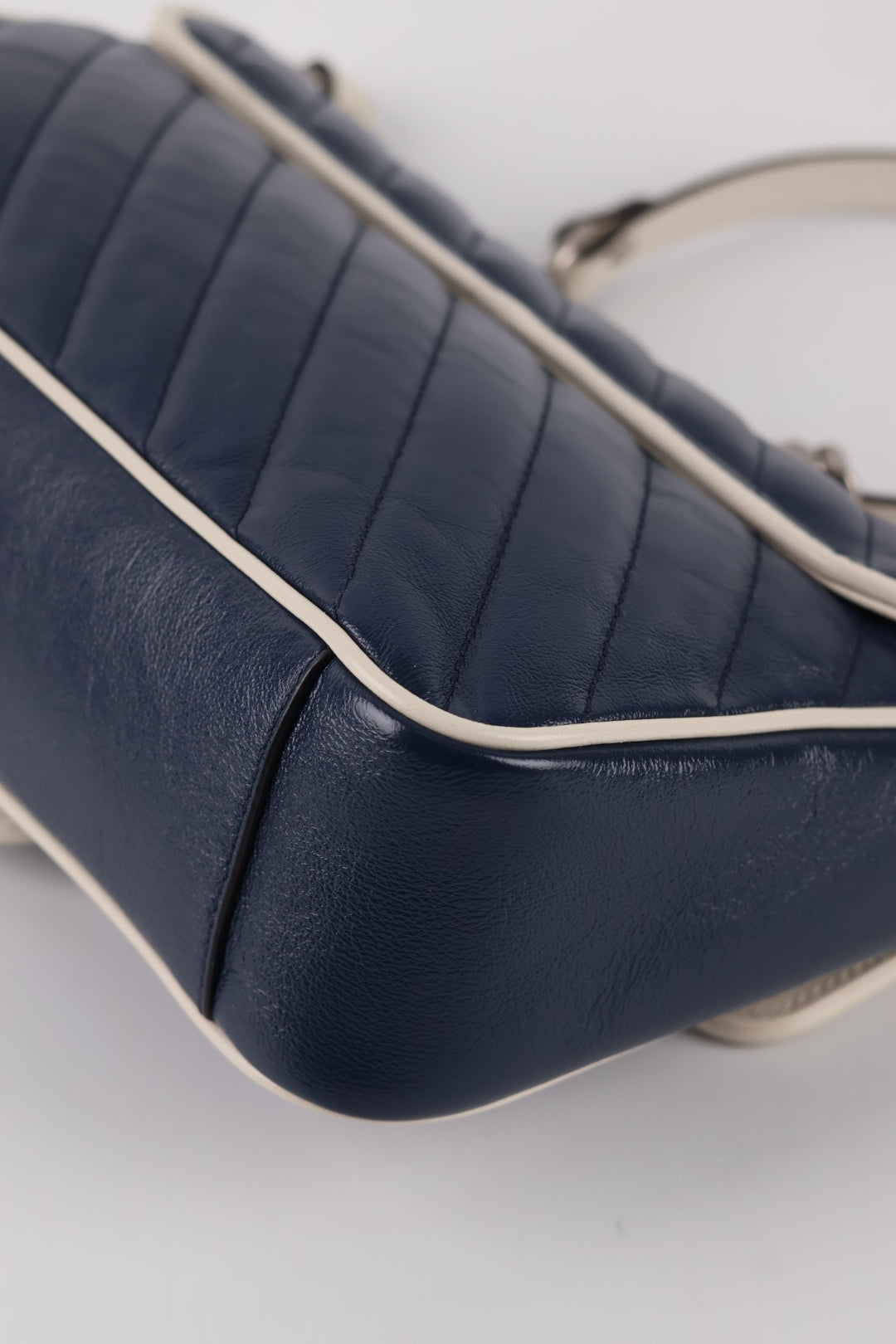 Gucci Marmont Media in Pelle