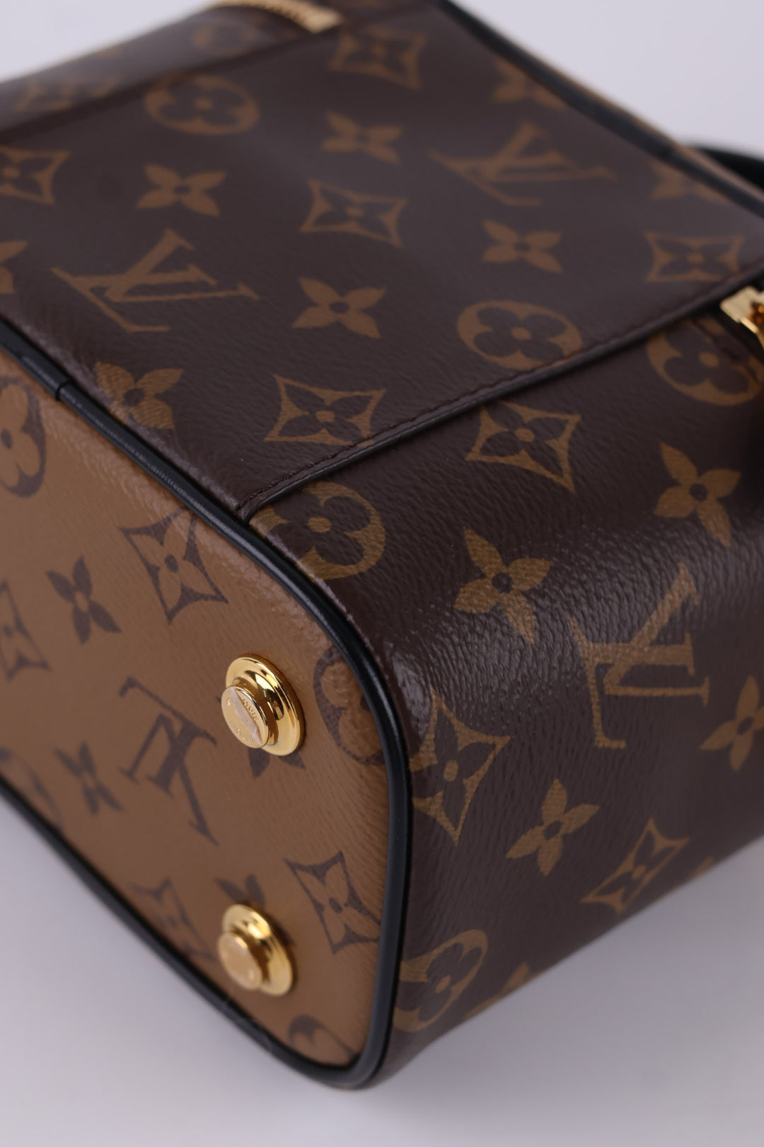 Louis Vuitton Vanity Monogram