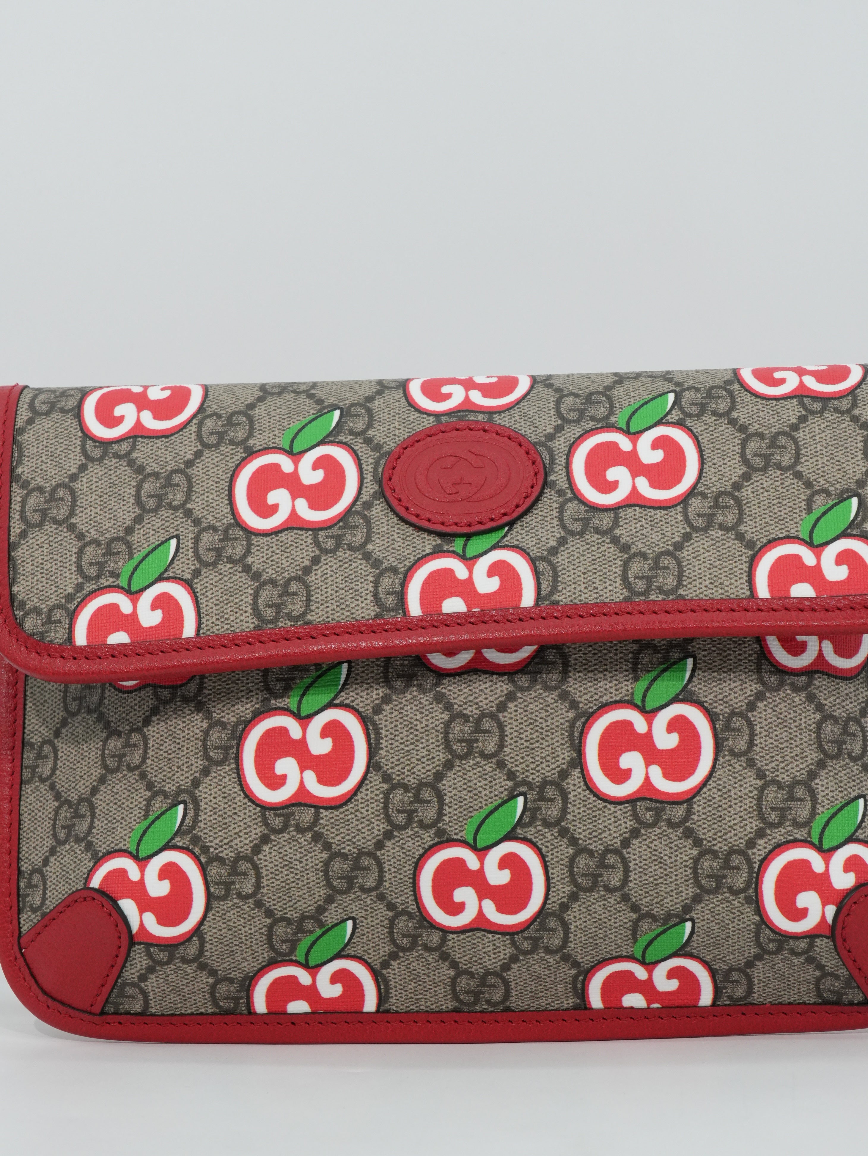 Gucci Marsupio Apple GG Supreme