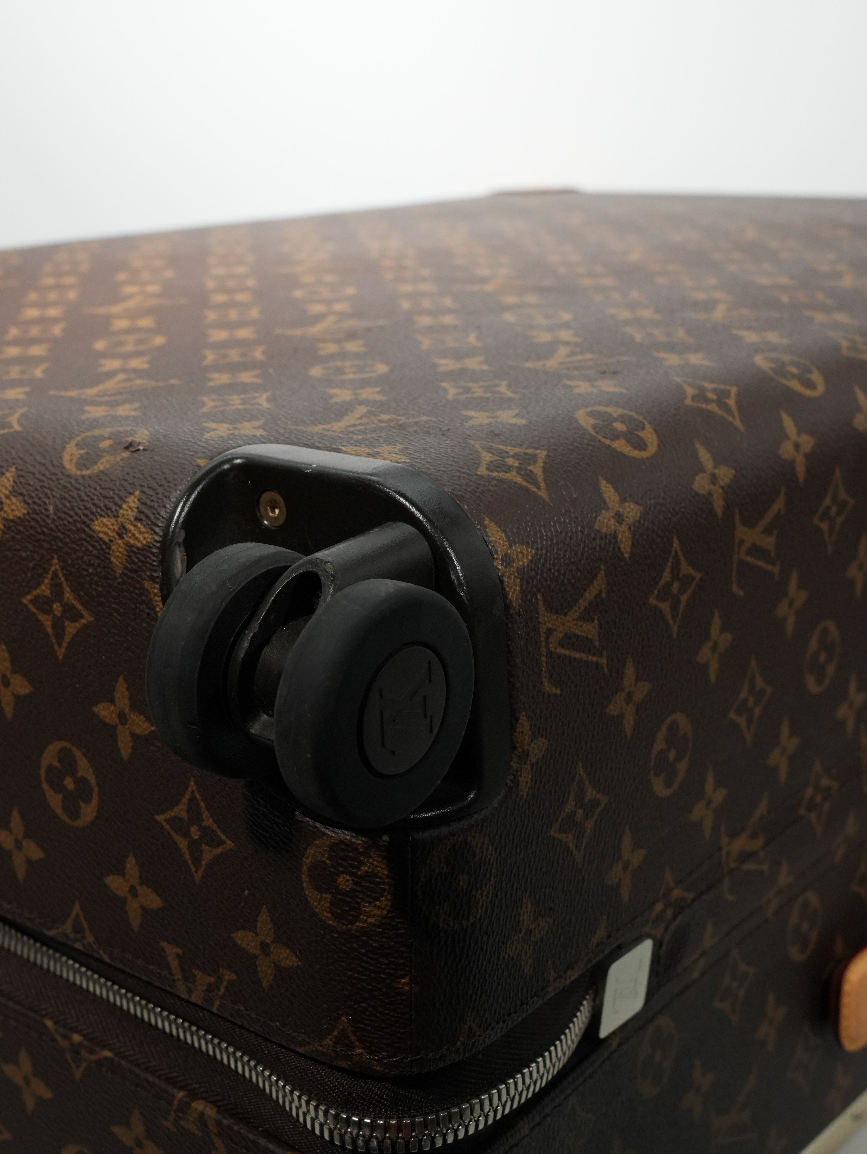 Louis Vuitton Horizon 70 Monogram