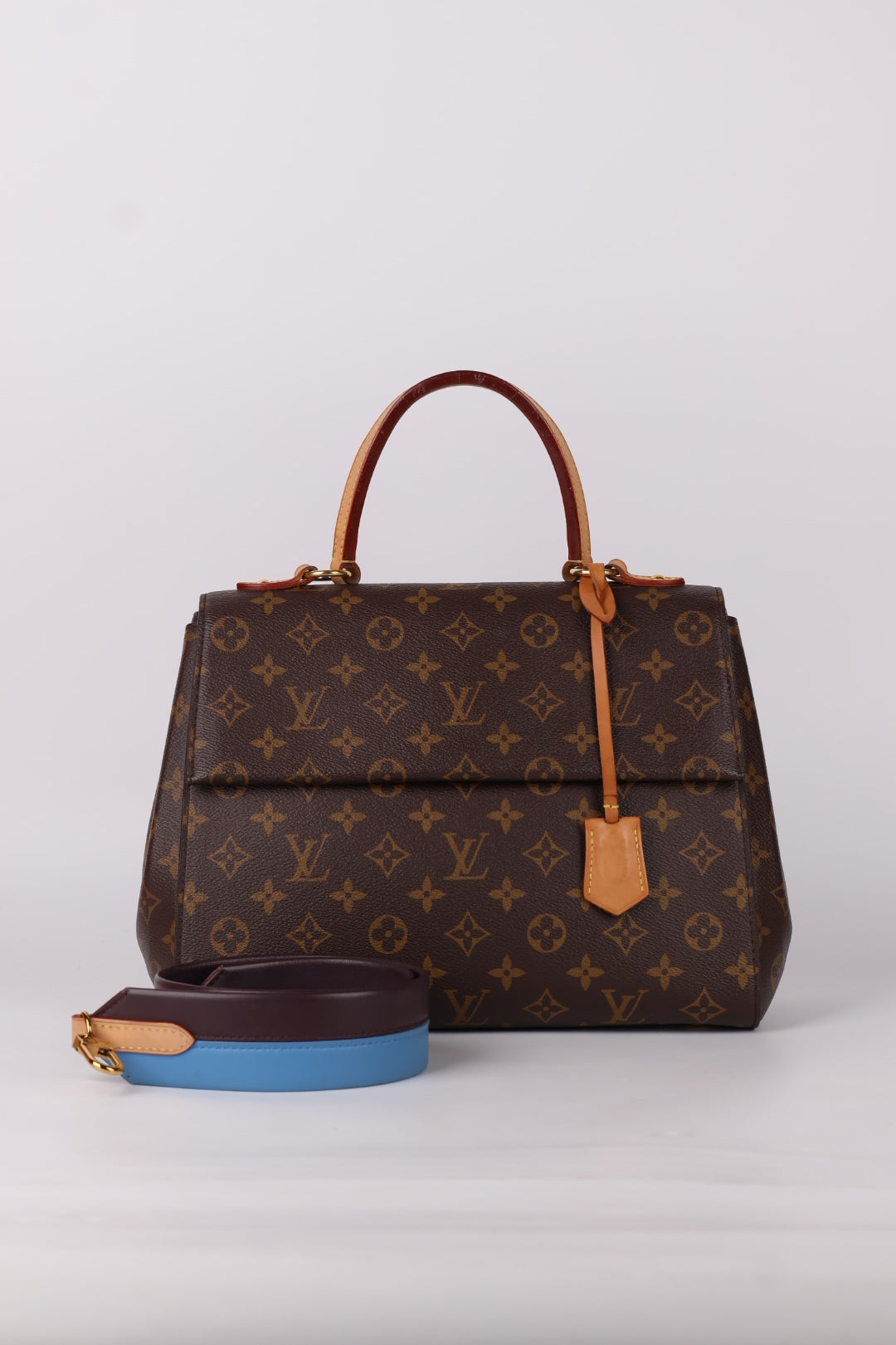 Louis Vuitton Cluny MM Monogram