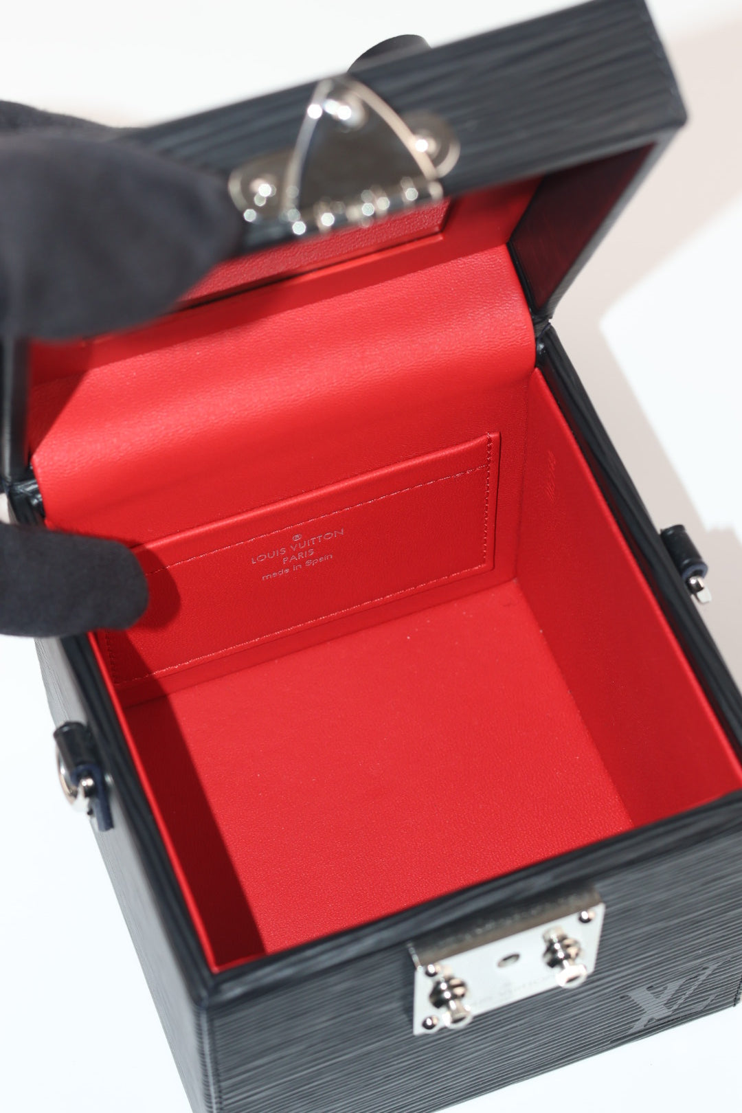 Louis Vuitton Bleecker Epi