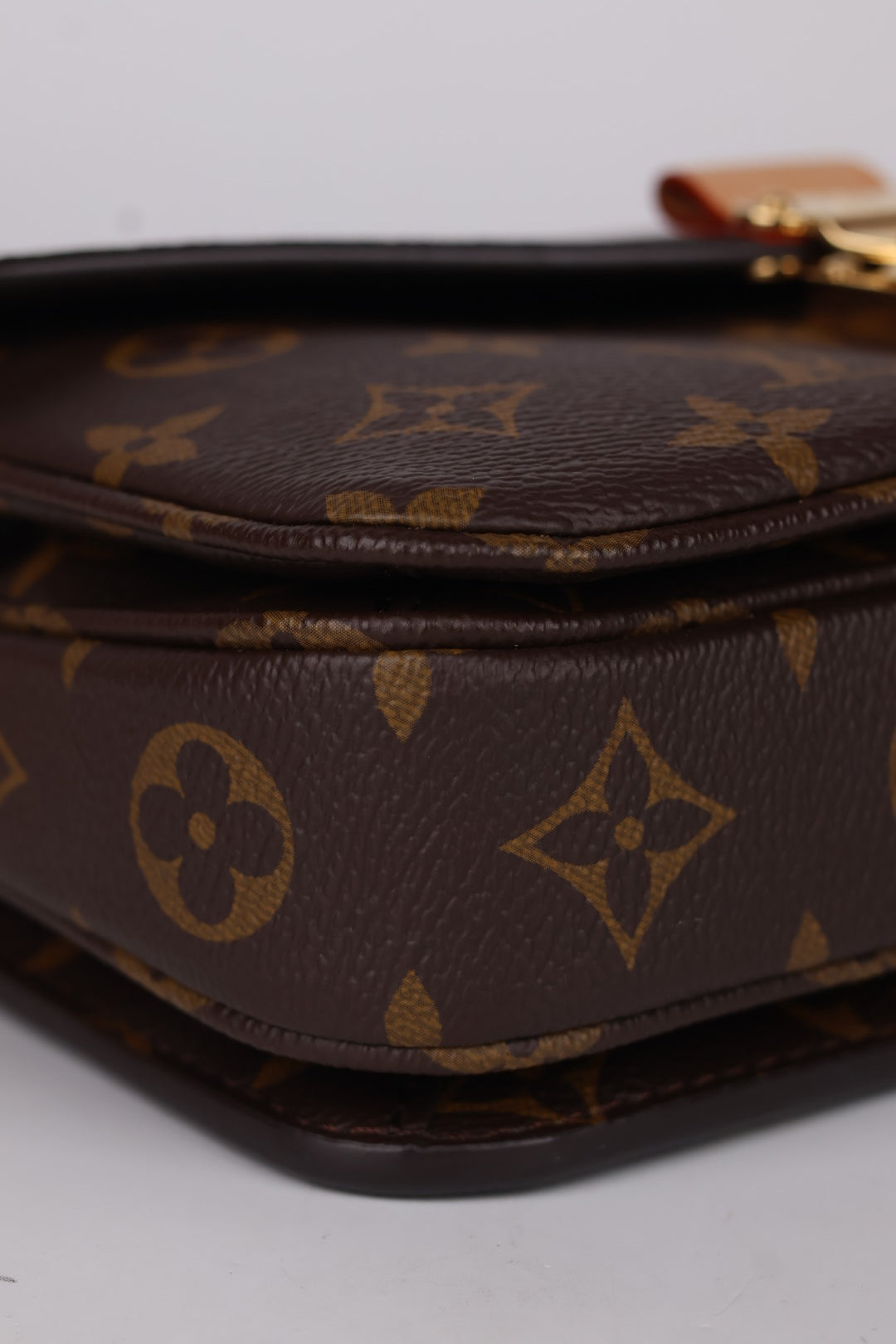 Louis Vuitton Métis East-West