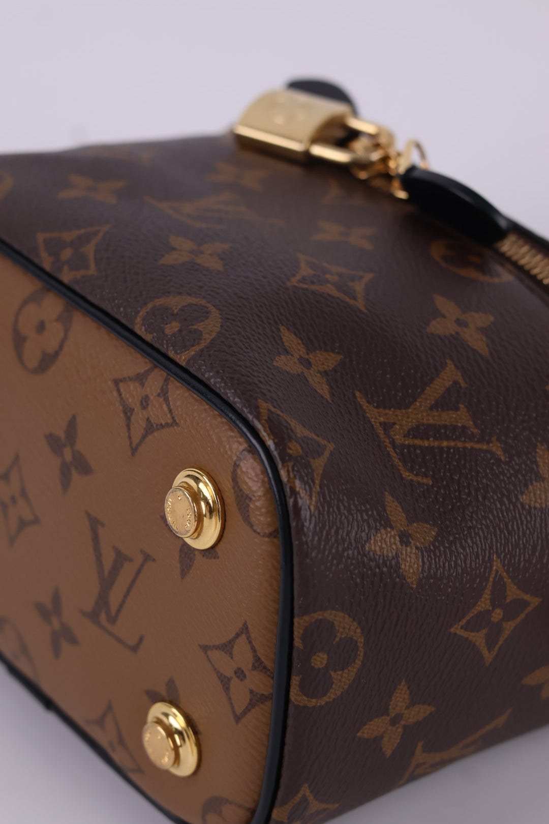 Louis Vuitton Vanity Monogram