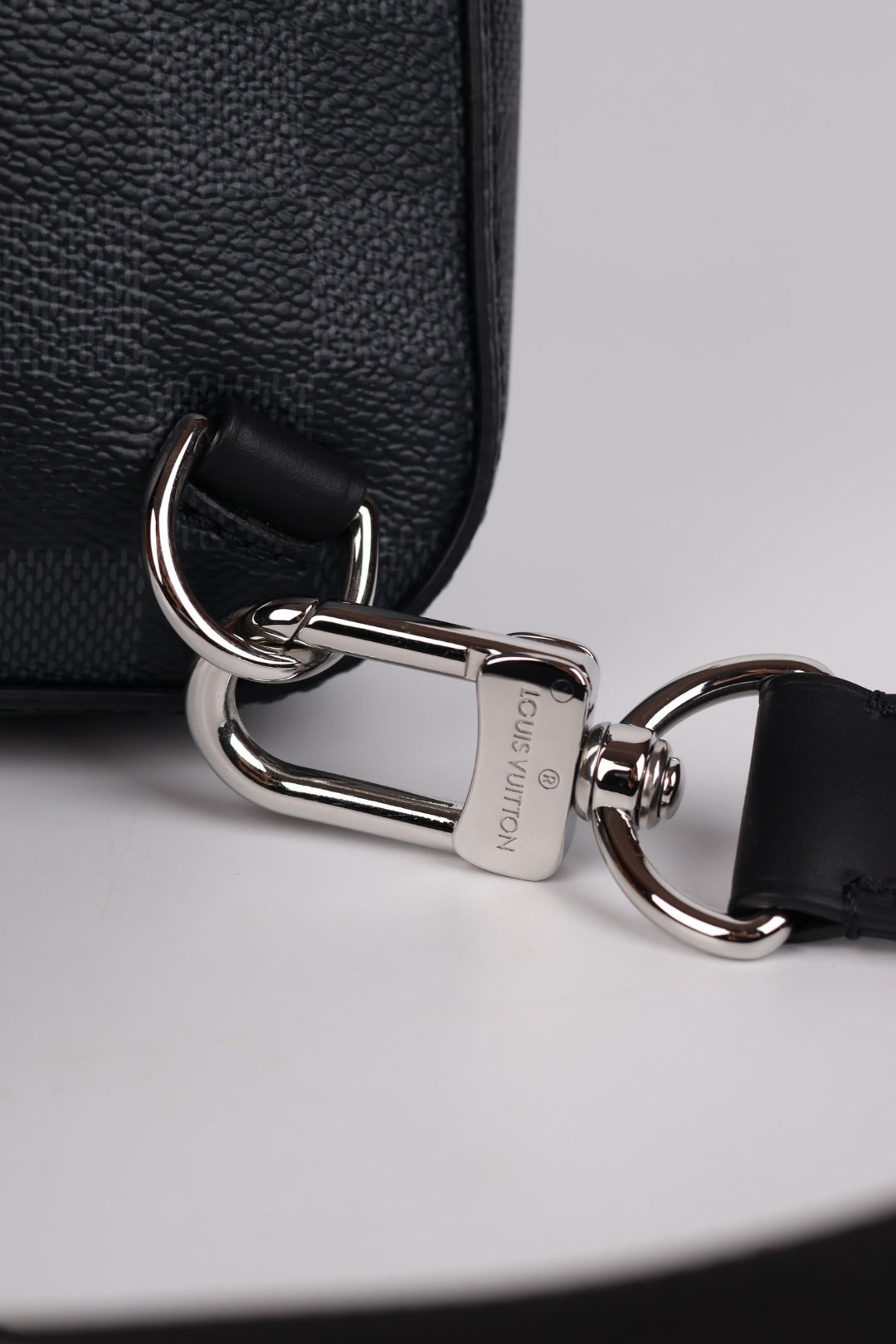 Louis Vuitton Zaino Monospalla Avenue Damier Graphite
