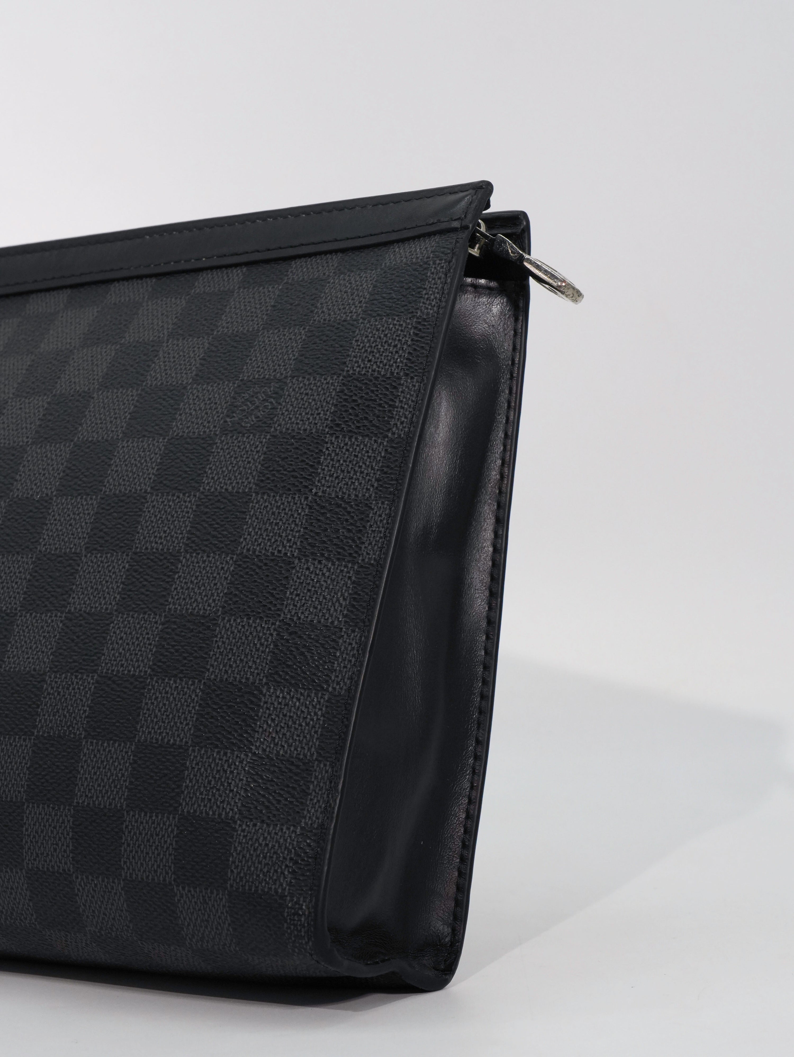 Louis Vuitton Pochette Toilette Damier Graphite