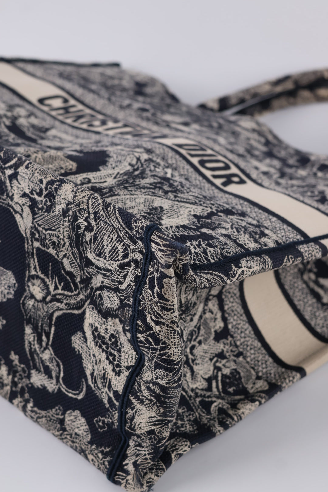 Dior Book Tote Grande Toile du Jouy