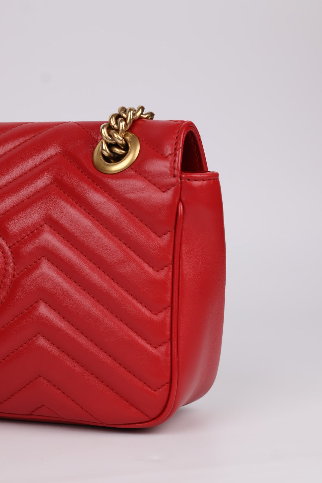 Gucci GG Marmont Media in Pelle Matelassé
