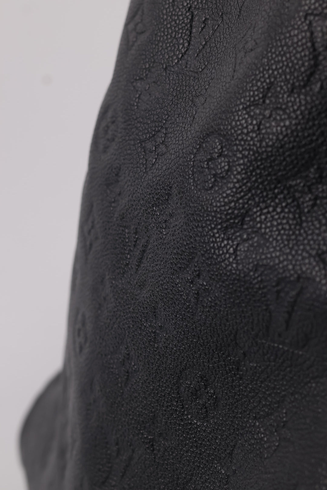 Louis Vuitton Artsy Empreinte