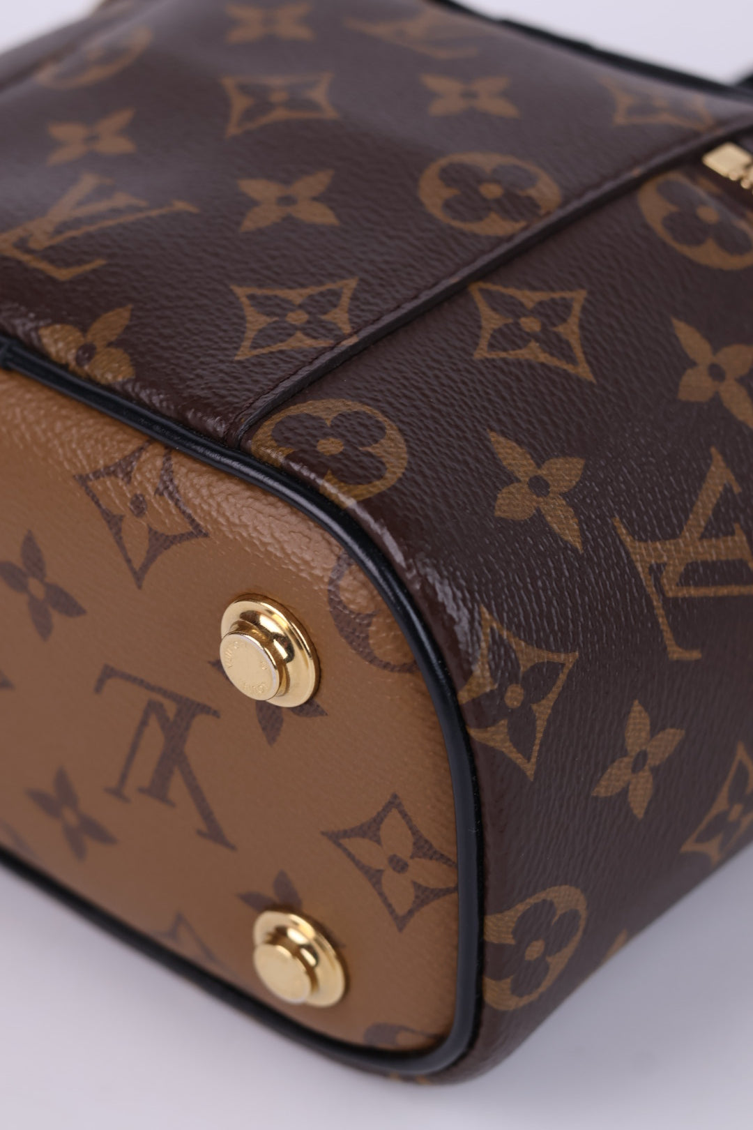 Louis Vuitton Vanity Monogram