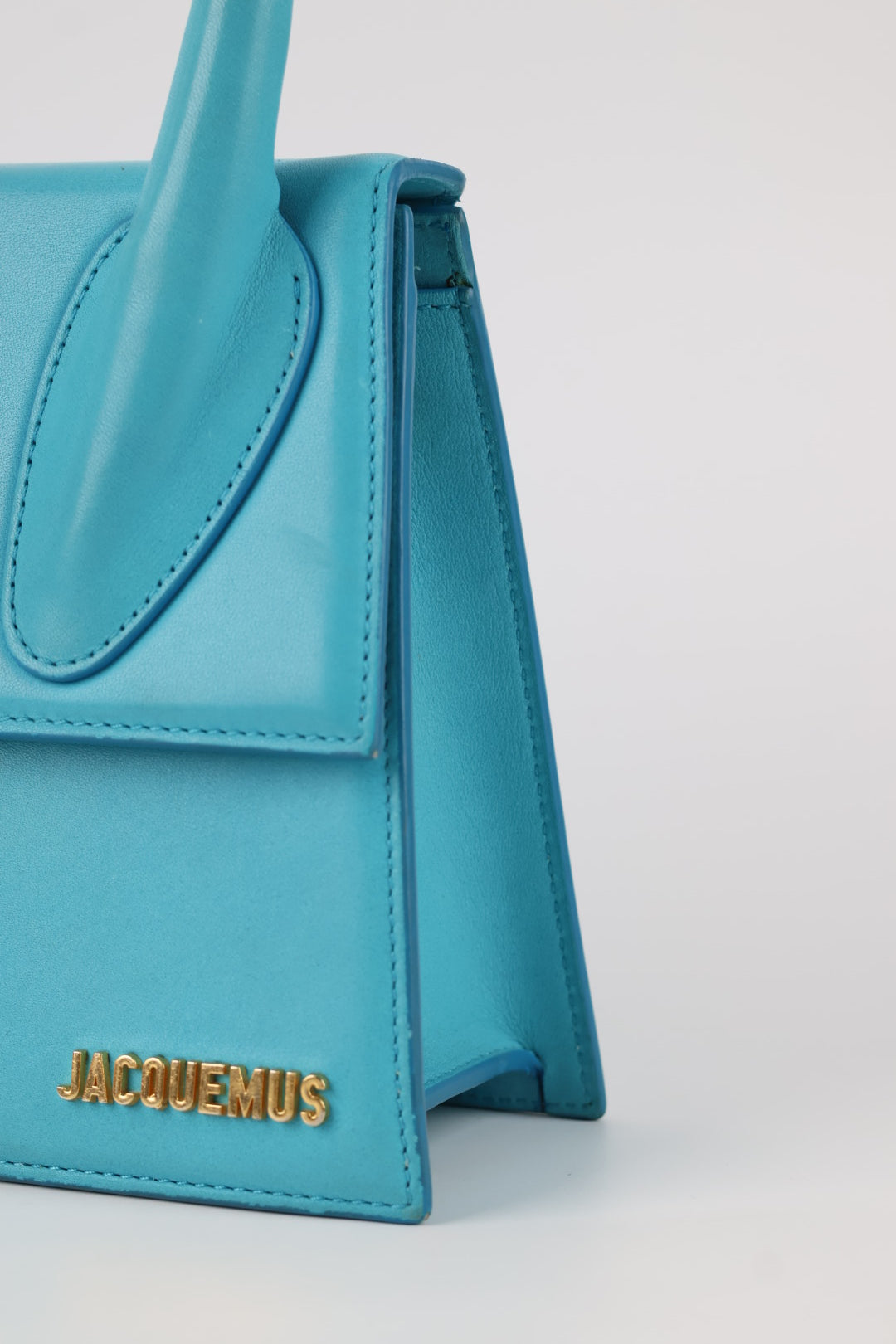 Jacquemus Le Grand Chiquito