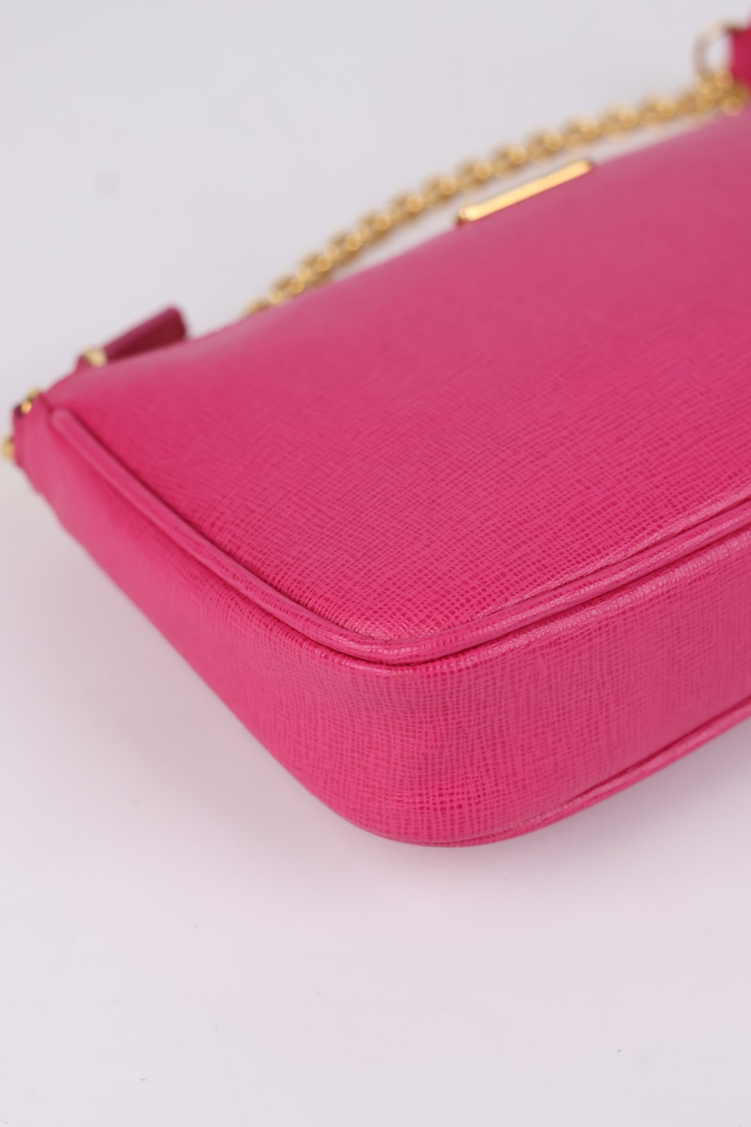 Fendi Chain Pochette in Pelle