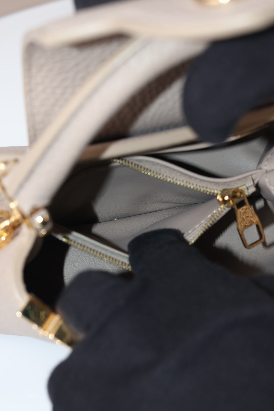 Louis Vuitton Capucines Mini