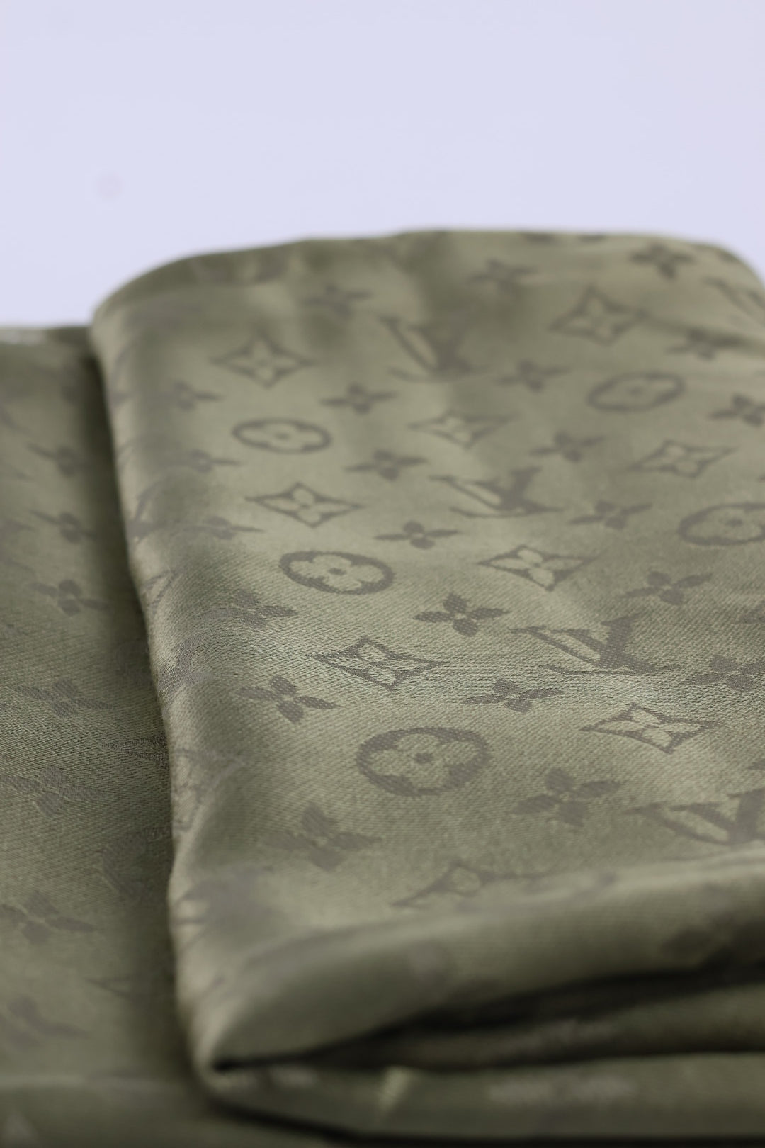 Louis Vuitton Stola Monogram