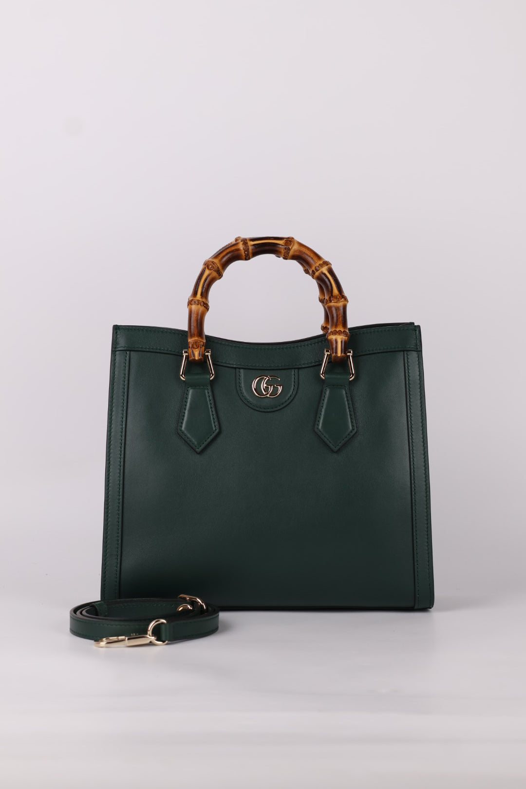 Gucci Diana Small in Pelle