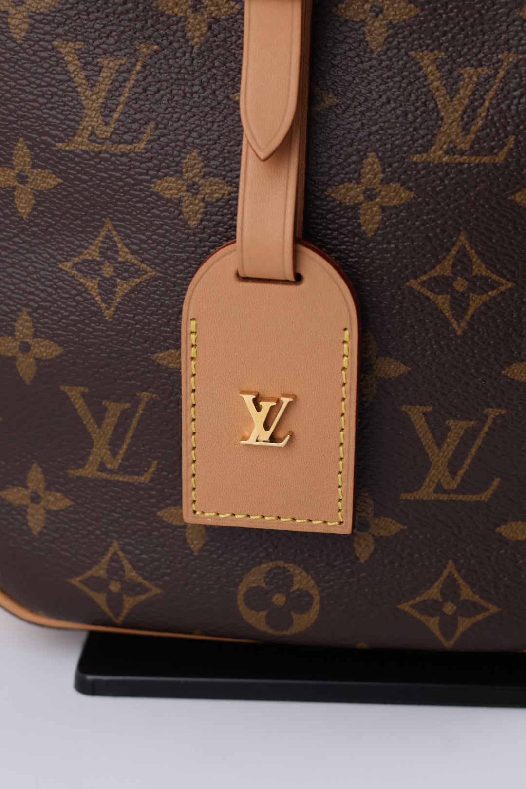 Louis Vuitton Boite Chapeau Souple Monogram