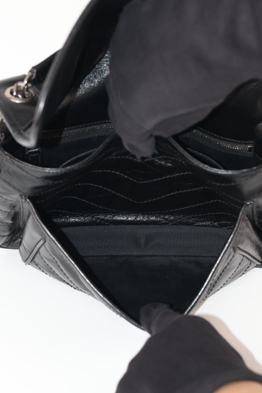Saint Laurent Niki Media
