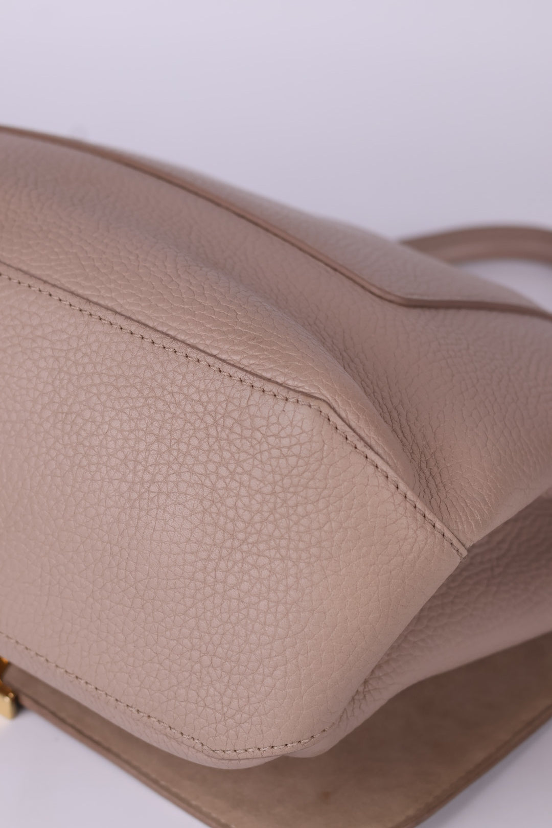 Louis Vuitton Volta Taurillon