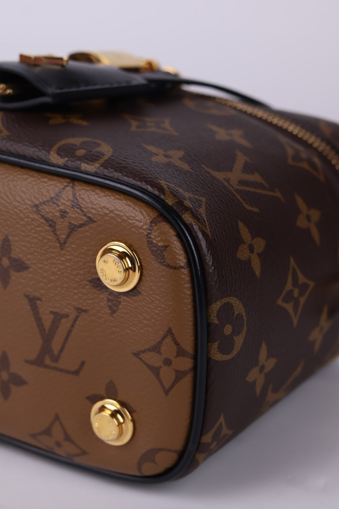 Louis Vuitton Vanity Monogram