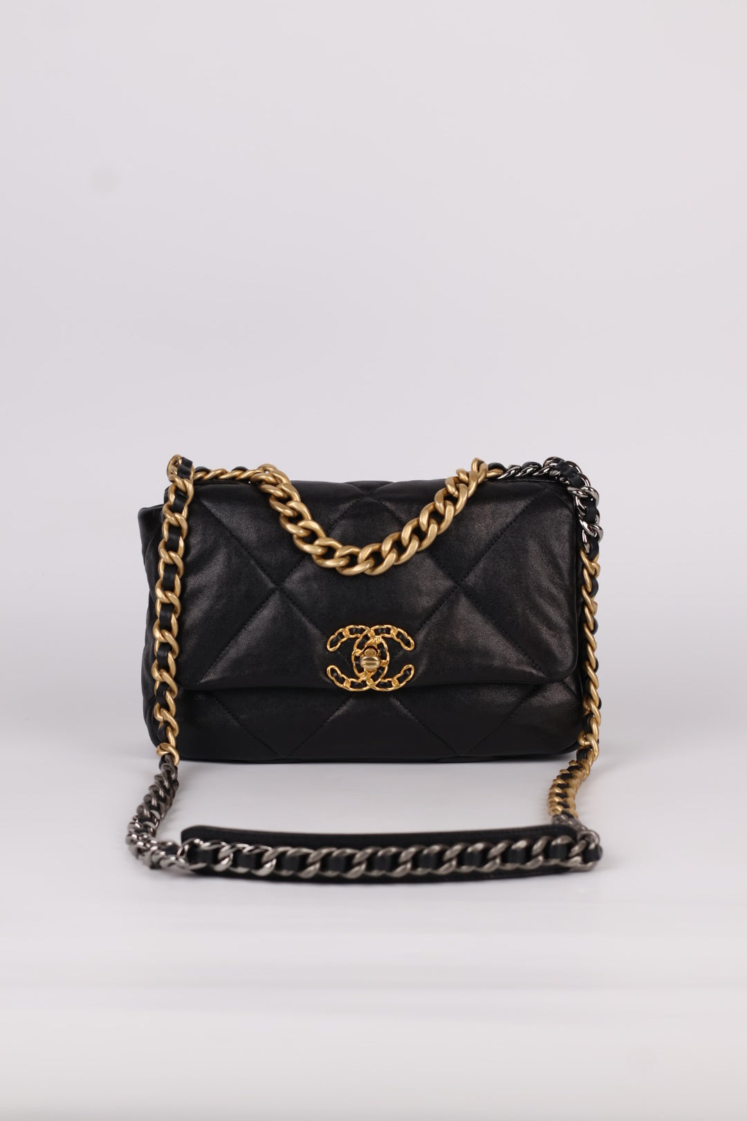 Chanel 19 in Pelle d’Agnello