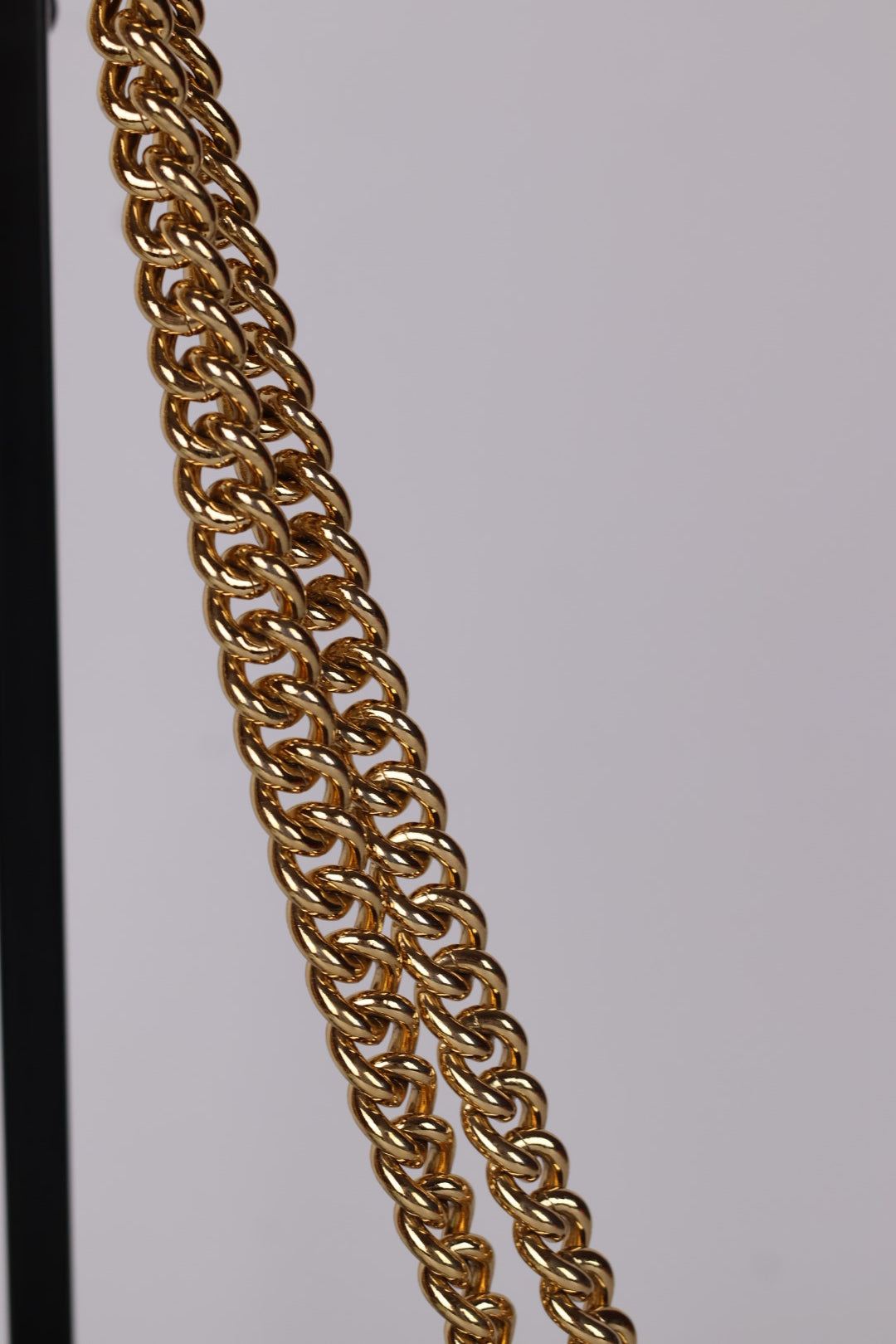 Gucci Padlock Chain Bee GG Supreme