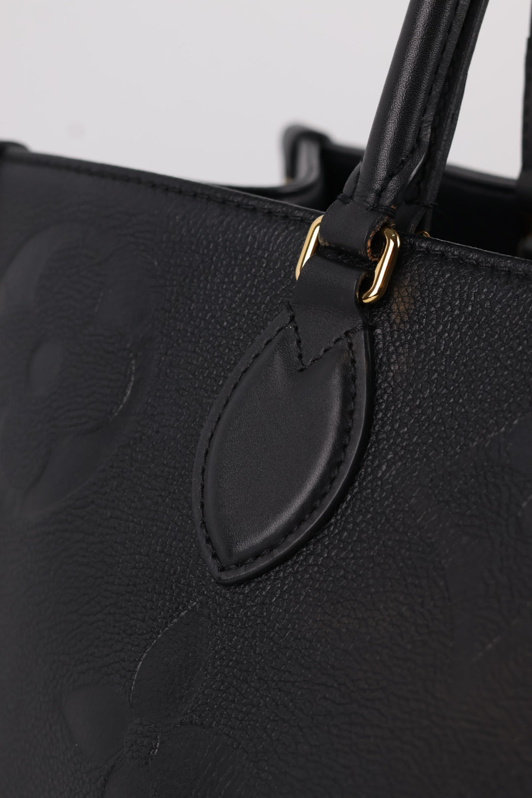 Louis Vuitton OntheGo GM Empreinte