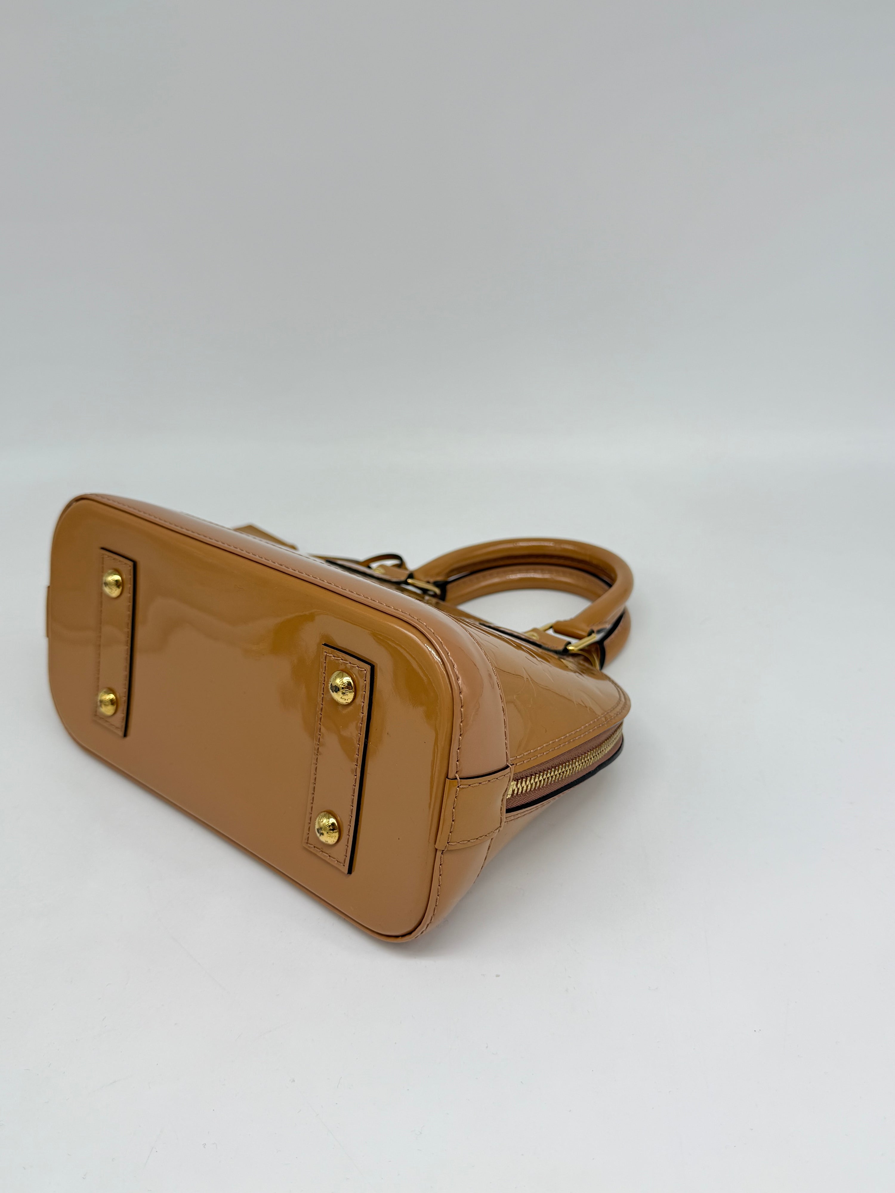 Louis Vuitton Alma BB Vernis