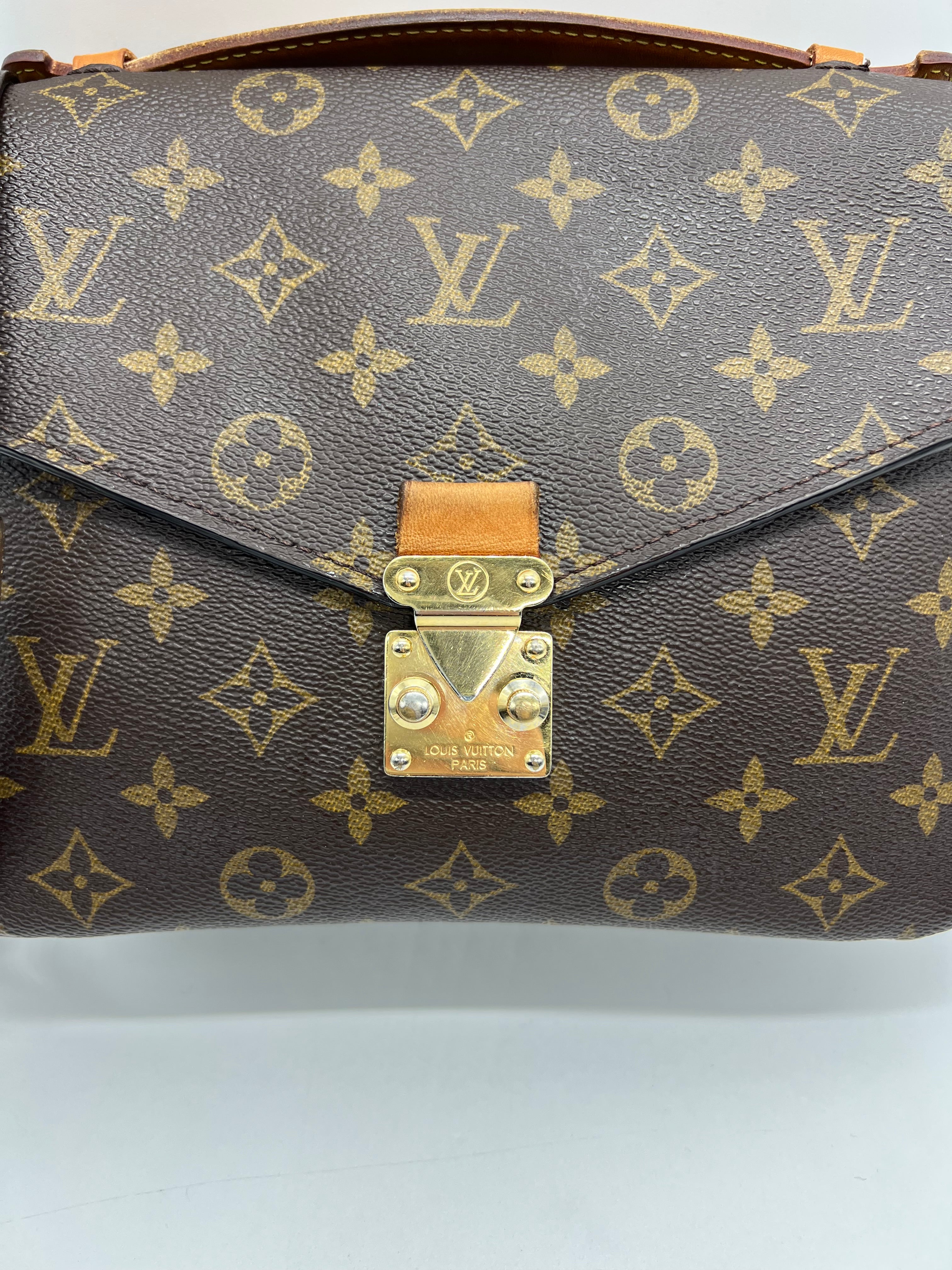 Louis Vuitton Métis Monogram