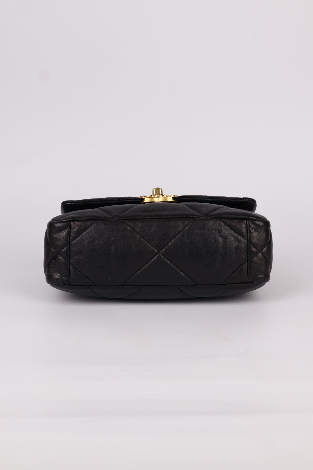Chanel 19 in Pelle d’Agnello