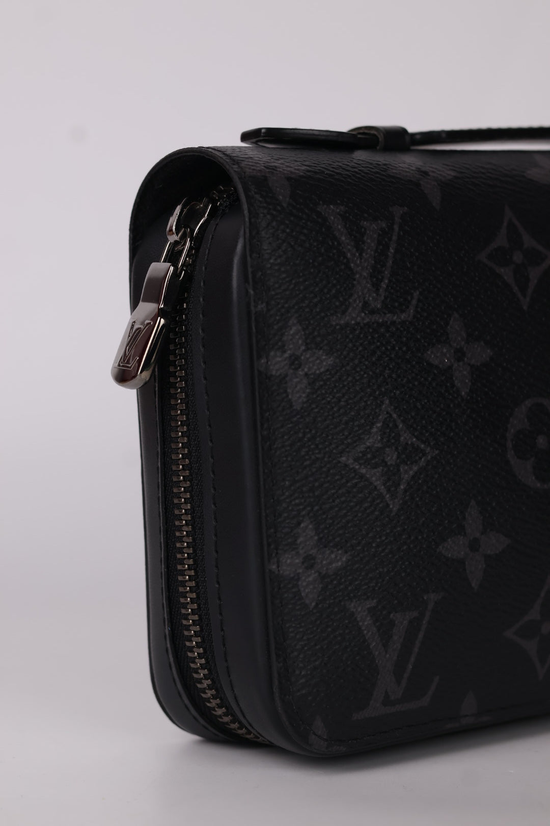 Louis Vuitton Pochette Zippy Monogram Eclipse