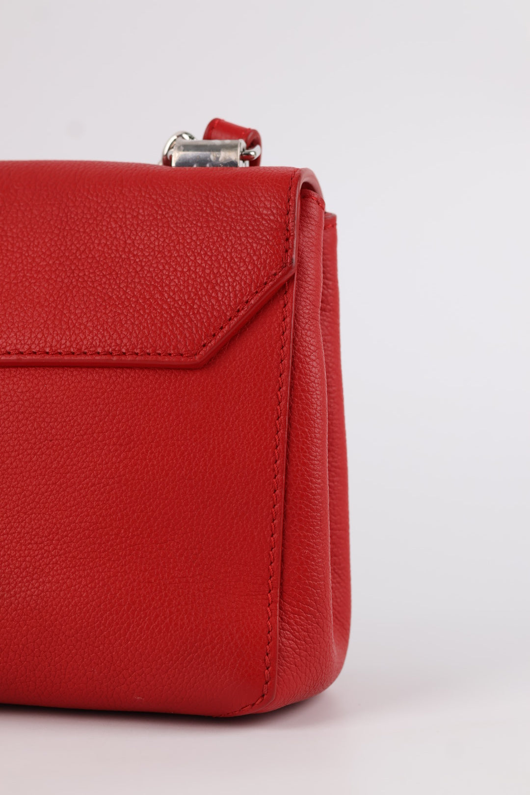 Louis Vuitton Lockme BB