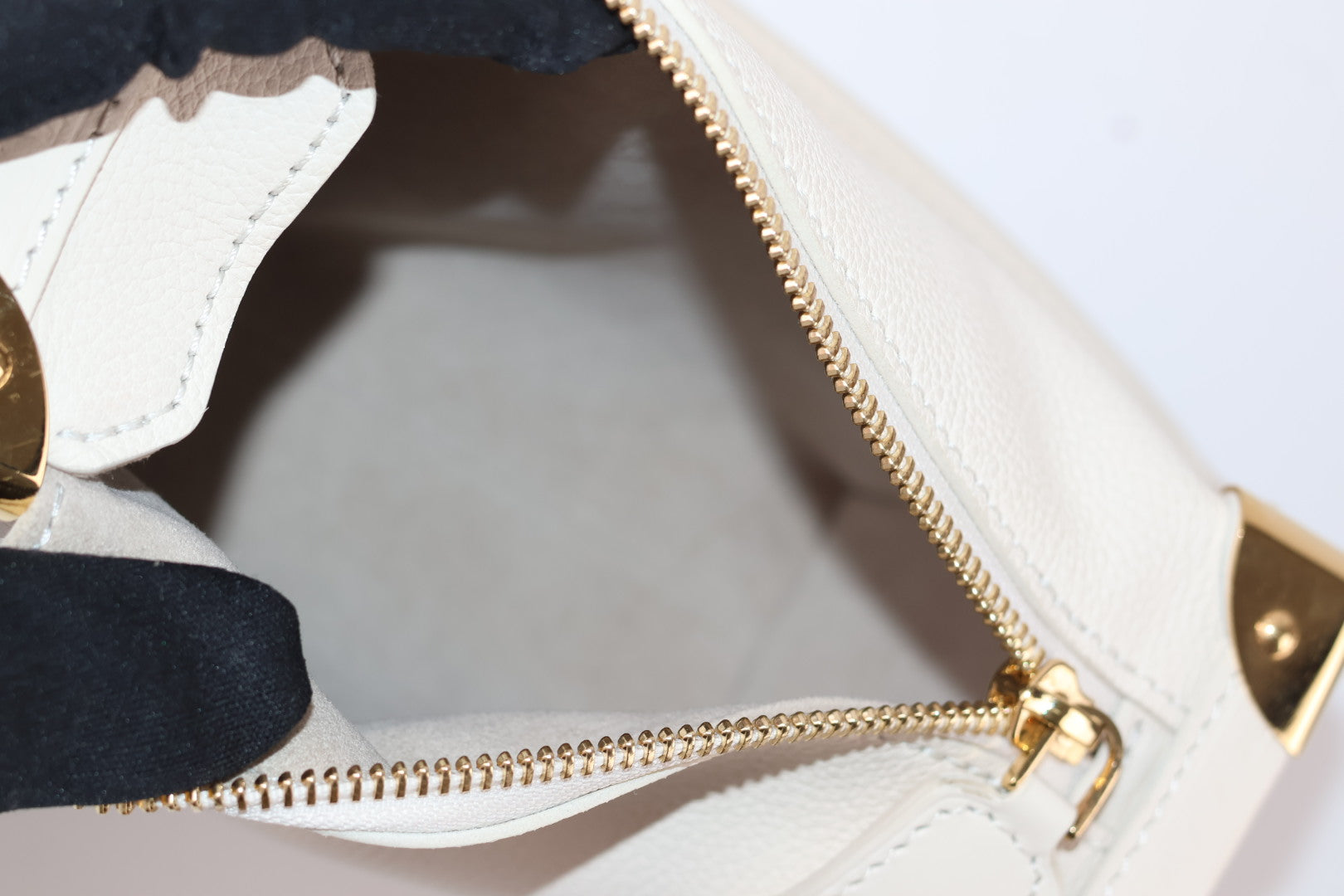 Louis Vuitton Side Trunk Pm in Pelle