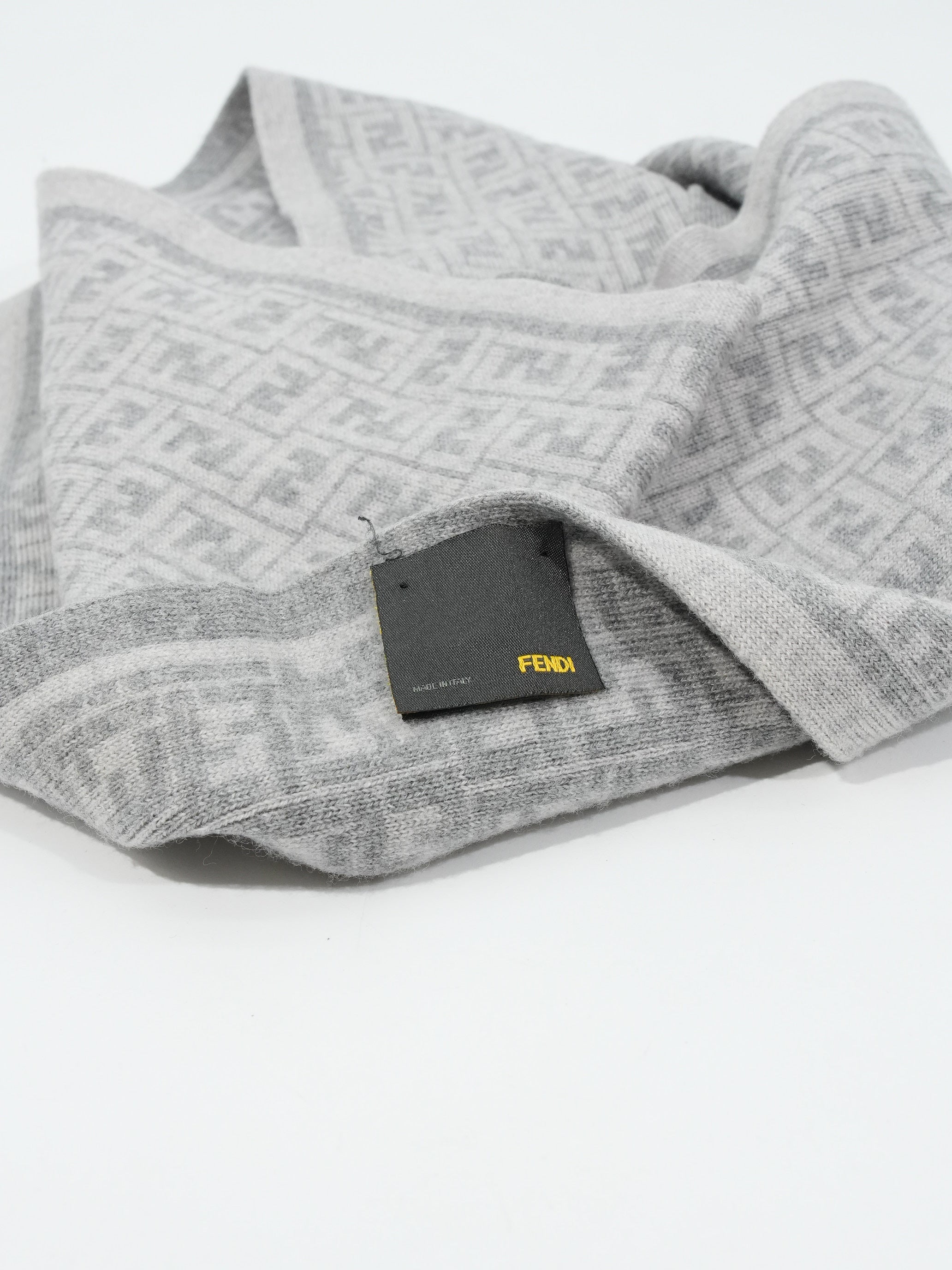 Fendi Sciarpa FF Logo