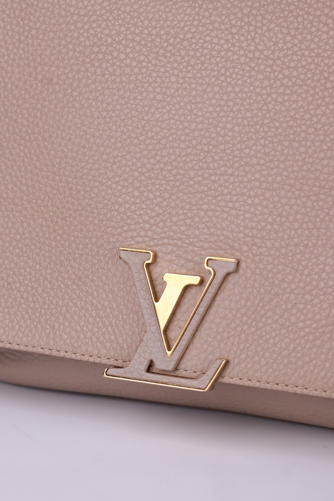 Louis Vuitton Volta Taurillon